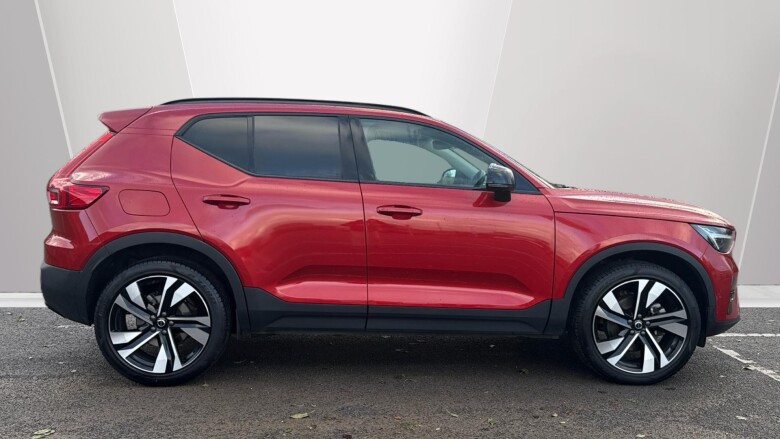Volvo XC40 2.0 B4P Ultra Dark 5dr Auto Petrol Estate